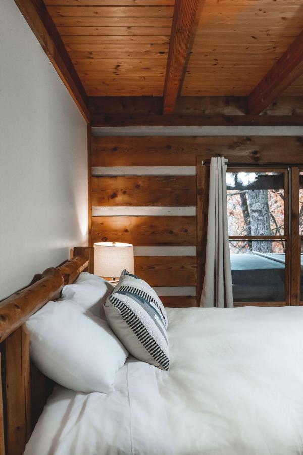 Deer Run Cabin At 36 North - Hot Tub Purlear Esterno foto