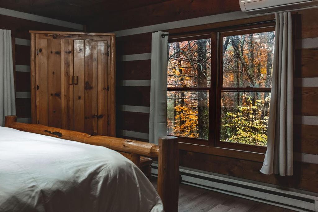Deer Run Cabin At 36 North - Hot Tub Purlear Esterno foto